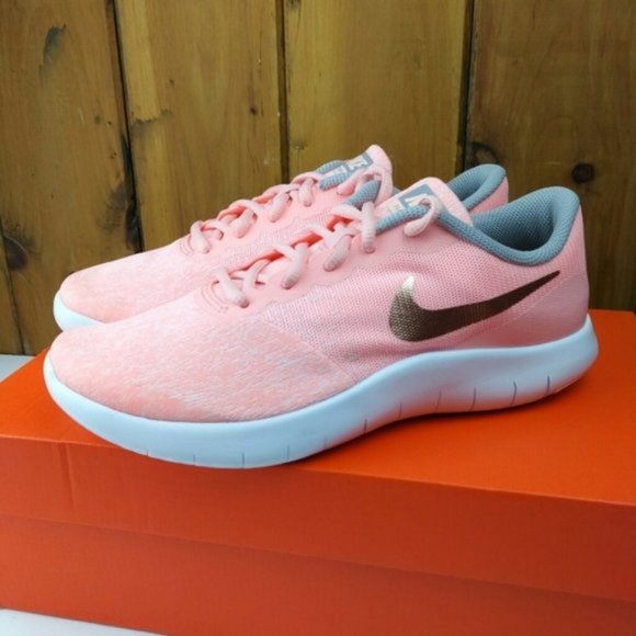 coral pink nike shoes